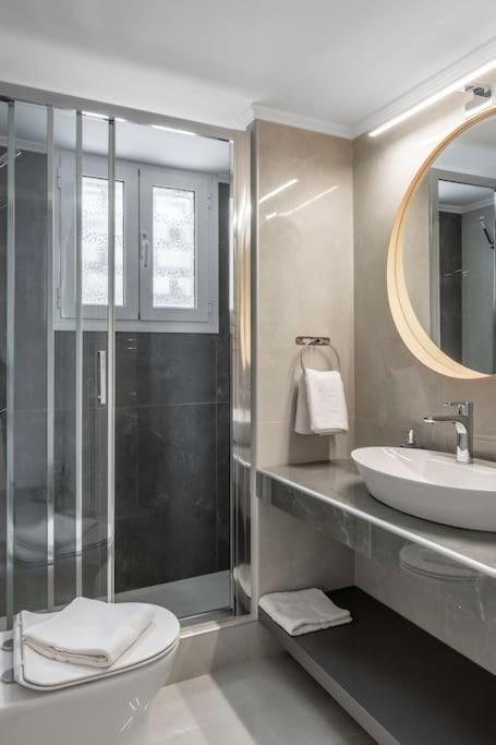 Alimos Sun-filled Apartament Atena